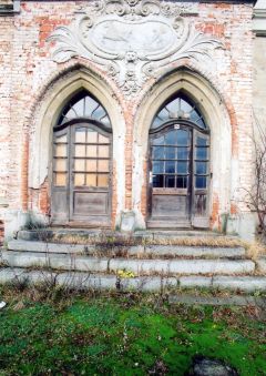 Auerose, Herrenhaus, Hauptportal an der Südseite, Dezember 2007; Foto: D. Schnell