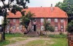 Belgard (Białogard), Amtshaus, Hof- bzw. Nordostseite, September 1994; Foto: D. Schnell