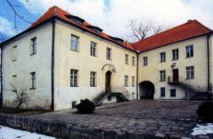 Bad Polzin (Połczyn Zdroy), Schloss von Süden, März 1995; Foto: D. Schnell